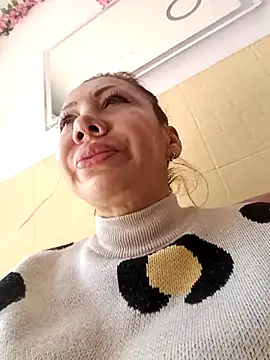 coral smitth online show from February 2026 06:28:02 PM