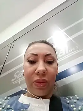 coral smitth online show from April 2026 04:40:01 PM