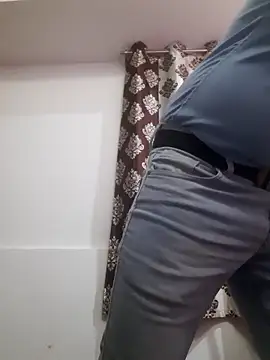 Guyinshortss online show from February 2026 09:05:02 PM