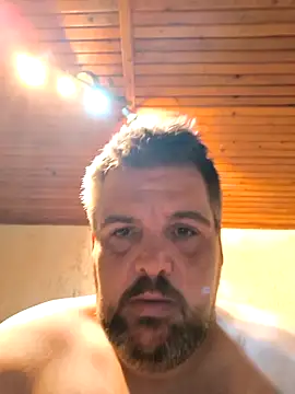 Snapshot of Ronny2510 chatting on February 2025 10:31:02 PM Ronny2510 online show from February 2025 10:31:02 PM