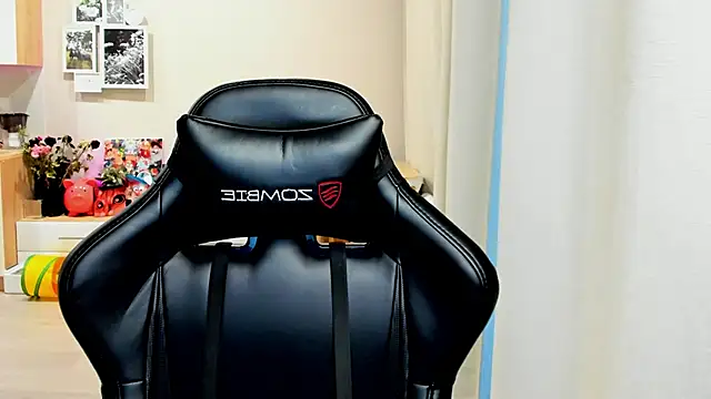 Sm0ly online show from October 2025 01:44:01 AM