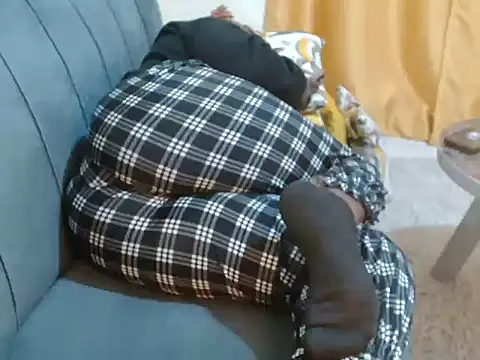 Snapshot of leslysexygirl chatting on November 2025 08:14:01 AM leslysexygirl online show from November 2025 08:14:01 AM