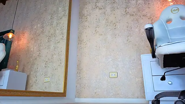 AlessiaLondon online show from November 2025 02:56:02 AM