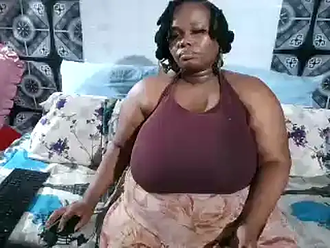 Snapshot of Candiyliciousxx chatting on May 2026 09:15:02 AM Candiyliciousxx online show from May 2026 09:15:02 AM