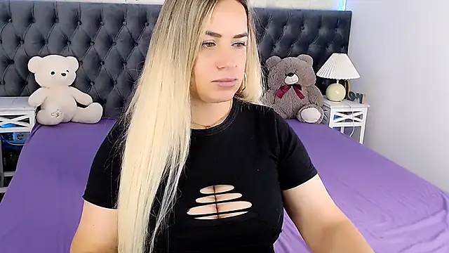 Snapshot of MilenaMiler_X chatting on September 2025 07:30:02 PM MilenaMiler X online show from September 2025 07:30:02 PM