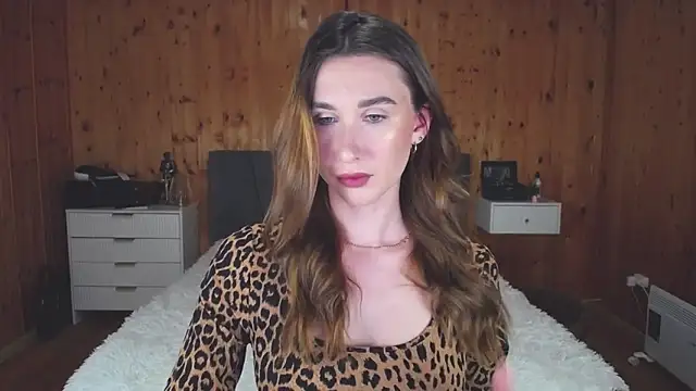 KellyBeeal online show from January 2025 12:10:01 PM