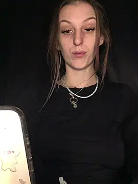 indie-rayne online show from January 2025 01:22:02 PM