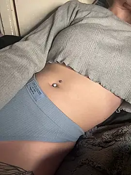 indie-rayne online show from March 2025 04:41:02 AM