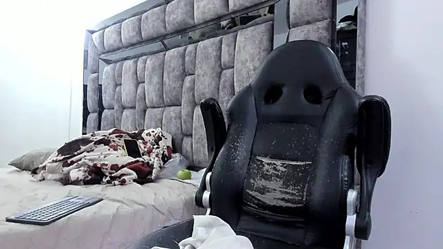 Snapshot of MalconStonne chatting on February 2026 02:50:02 AM MalconStonne online show from February 2026 02:50:02 AM