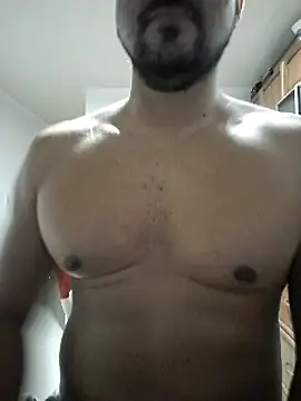 Snapshot of LatinMar chatting on December 2024 02:05:02 PM LatinMar online show from December 2024 02:05:02 PM