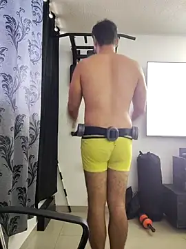 Snapshot of LatinMar chatting on November 2025 12:59:03 PM LatinMar online show from November 2025 12:59:03 PM