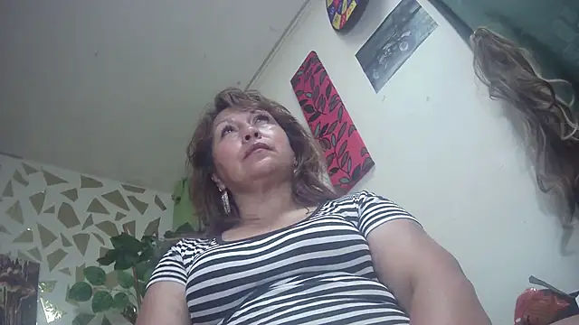 Kazsandraa online show from January 2025 12:41:01 AM