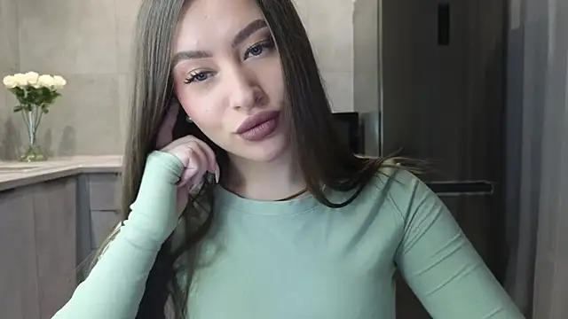 Snapshot of Cinderella____ chatting on December 2024 12:57:02 AM Cinderella online show from December 2024 12:57:02 AM