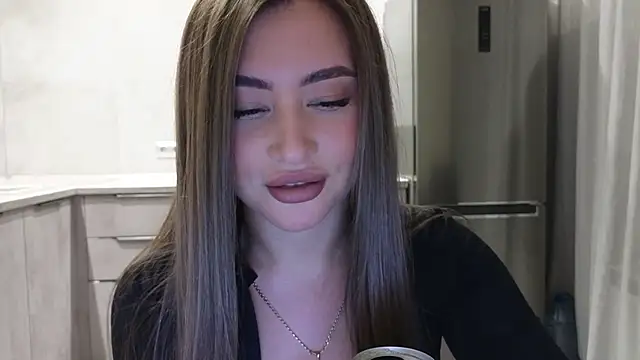 Snapshot of Cinderella____ chatting on February 2025 08:44:02 PM Cinderella online show from February 2025 08:44:02 PM