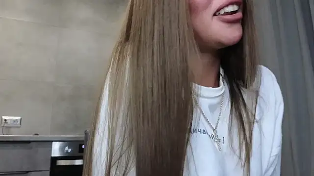 Snapshot of Cinderella____ chatting on February 2025 10:58:01 PM Cinderella online show from February 2025 10:58:01 PM