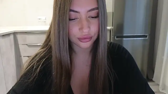 Snapshot of Cinderella____ chatting on March 2025 01:23:01 AM Cinderella online show from March 2025 01:23:01 AM