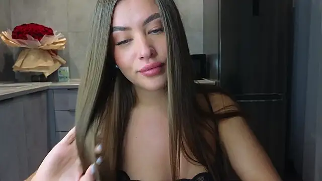 Snapshot of Cinderella____ chatting on March 2025 11:34:02 PM Cinderella online show from March 2025 11:34:02 PM