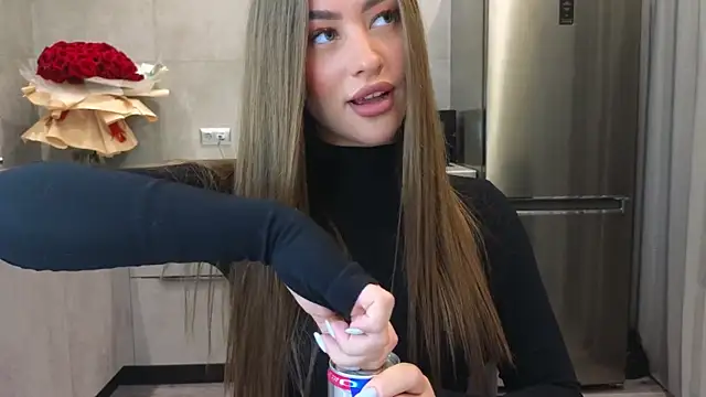 Snapshot of Cinderella____ chatting on March 2025 08:26:02 PM Cinderella online show from March 2025 08:26:02 PM