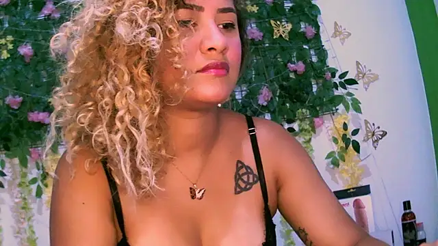 Crysrus online show from February 2025 12:29:01 AM