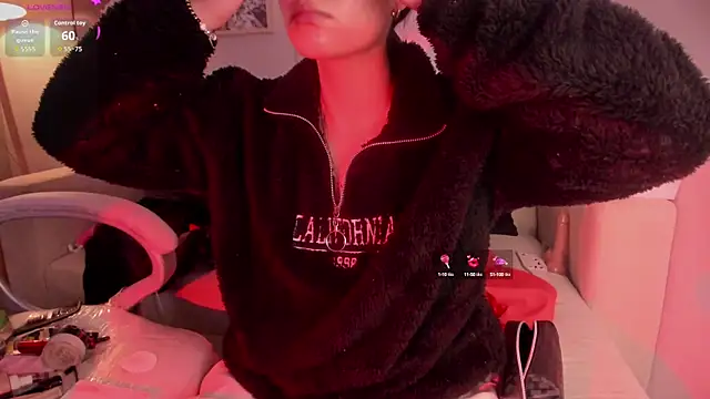 lara madisson online show from September 2025 05:53:01 AM