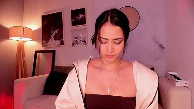 lara madisson online show from March 2026 05:08:02 AM