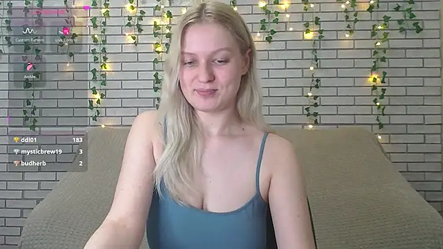 EmiliaDuchess online show from February 2025 09:35:02 AM