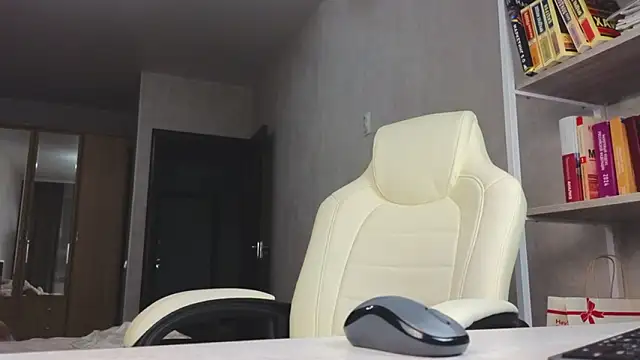 Marietta Castro online show from February 2026 02:11:02 PM