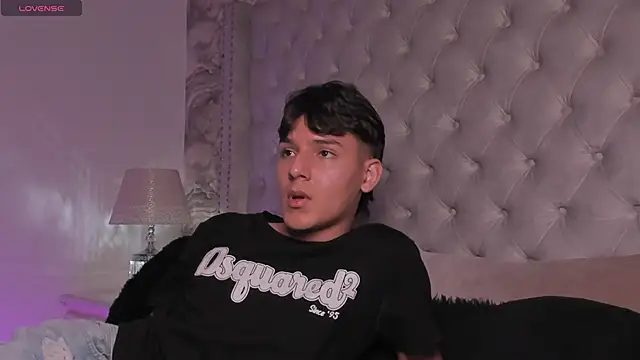 Snapshot of Kev_jenner chatting on March 2025 06:34:01 PM Kev jenner online show from March 2025 06:34:01 PM