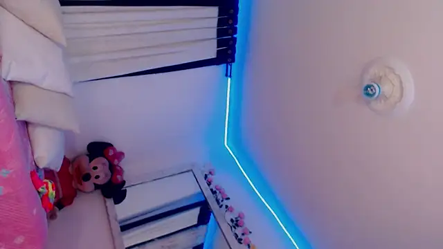 Snapshot of touchm_cockhard chatting on February 2025 09:28:01 AM touchm cockhard online show from February 2025 09:28:01 AM