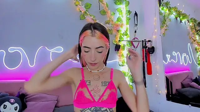 YouliteSllut2 online show from January 2025 11:00:01 PM