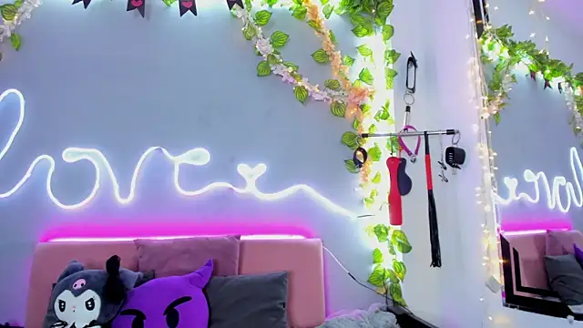 YouliteSllut2 online show from February 2025 09:11:02 PM