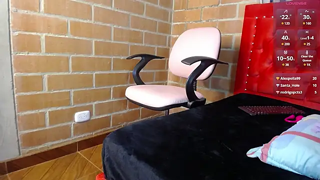 Snapshot of sharol_espitia chatting on December 2024 11:58:01 PM sharol espitia online show from December 2024 11:58:01 PM