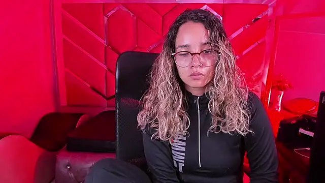 Olivia Fox69 online show from February 2026 03:44:02 AM