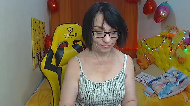 SandraHormas online show from March 2025 05:18:02 PM