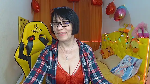 SandraHormas online show from March 2025 05:02:02 PM