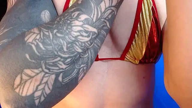 Snapshot of dannafitness chatting on October 2025 02:31:01 PM dannafitness online show from October 2025 02:31:01 PM