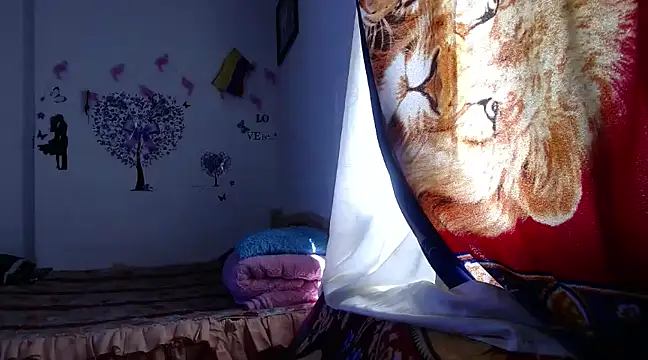 Snapshot of maria_and_angel chatting on January 2025 06:21:01 PM maria and angel online show from January 2025 06:21:01 PM