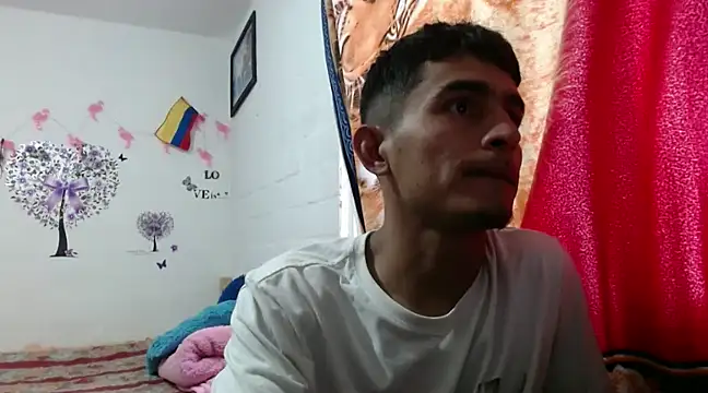 Snapshot of maria_and_angel chatting on January 2025 10:39:01 PM maria and angel online show from January 2025 10:39:01 PM