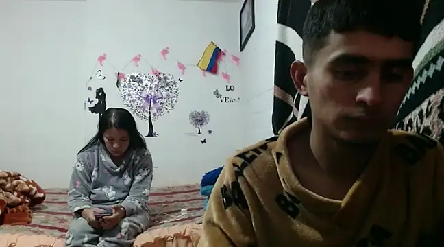 Snapshot of maria_and_angel chatting on January 2025 01:50:01 AM maria and angel online show from January 2025 01:50:01 AM