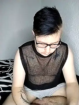 Snapshot of bisexualboy05 chatting on September 2025 07:48:01 PM bisexualboy05 online show from September 2025 07:48:01 PM
