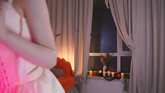 CindyGarrison online show from October 2025 01:39:01 AM