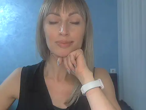 EffectMaya online show from October 2025 03:18:01 PM