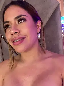 Snapshot of Emma-Conti chatting on March 2025 10:10:02 PM Emma-Conti online show from March 2025 10:10:02 PM