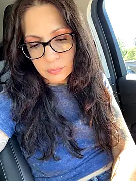 Snapshot of BeautifulMesss chatting on September 2025 05:35:01 PM BeautifulMesss online show from September 2025 05:35:01 PM