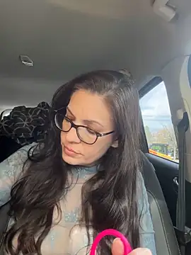 Snapshot of BeautifulMesss chatting on November 2025 04:18:02 PM BeautifulMesss online show from November 2025 04:18:02 PM