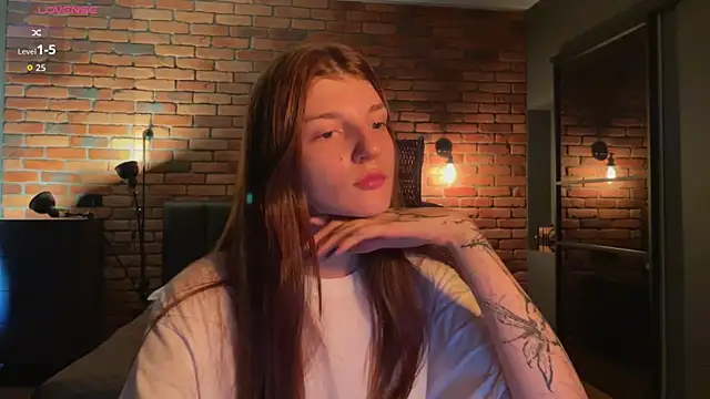 Snapshot of Bunny_ShyGirl chatting on September 2025 09:20:02 AM Bunny ShyGirl online show from September 2025 09:20:02 AM