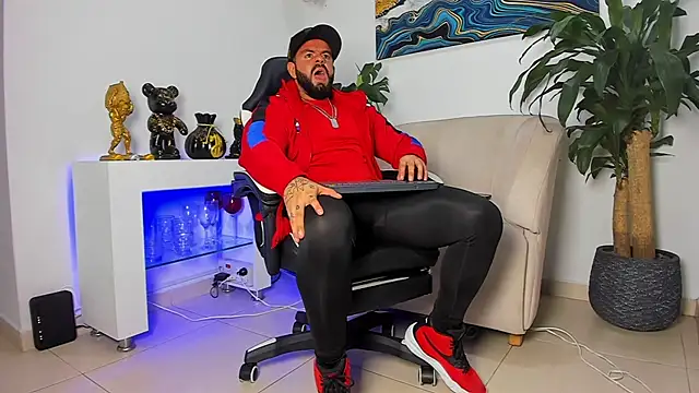 Snapshot of Johnnygrayson1 chatting on January 2026 12:16:01 AM Johnnygrayson1 online show from January 2026 12:16:01 AM