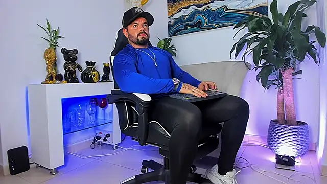 Snapshot of Johnnygrayson1 chatting on January 2026 12:25:02 AM Johnnygrayson1 online show from January 2026 12:25:02 AM