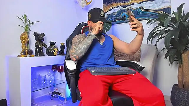 Snapshot of Johnnygrayson1 chatting on February 2026 01:12:01 AM Johnnygrayson1 online show from February 2026 01:12:01 AM