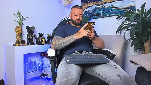 Snapshot of Johnnygrayson1 chatting on February 2026 01:02:01 AM Johnnygrayson1 online show from February 2026 01:02:01 AM